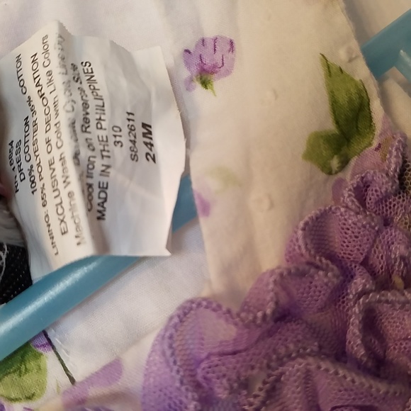 Adorable Lilac & Ruffles & Rose's & Rhinestones For Baby Girls! Both Included! - Picture 8 of 10